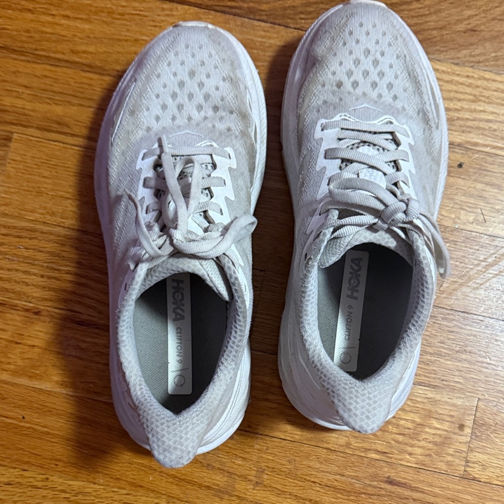 Women’s Hoka Clifton 9
